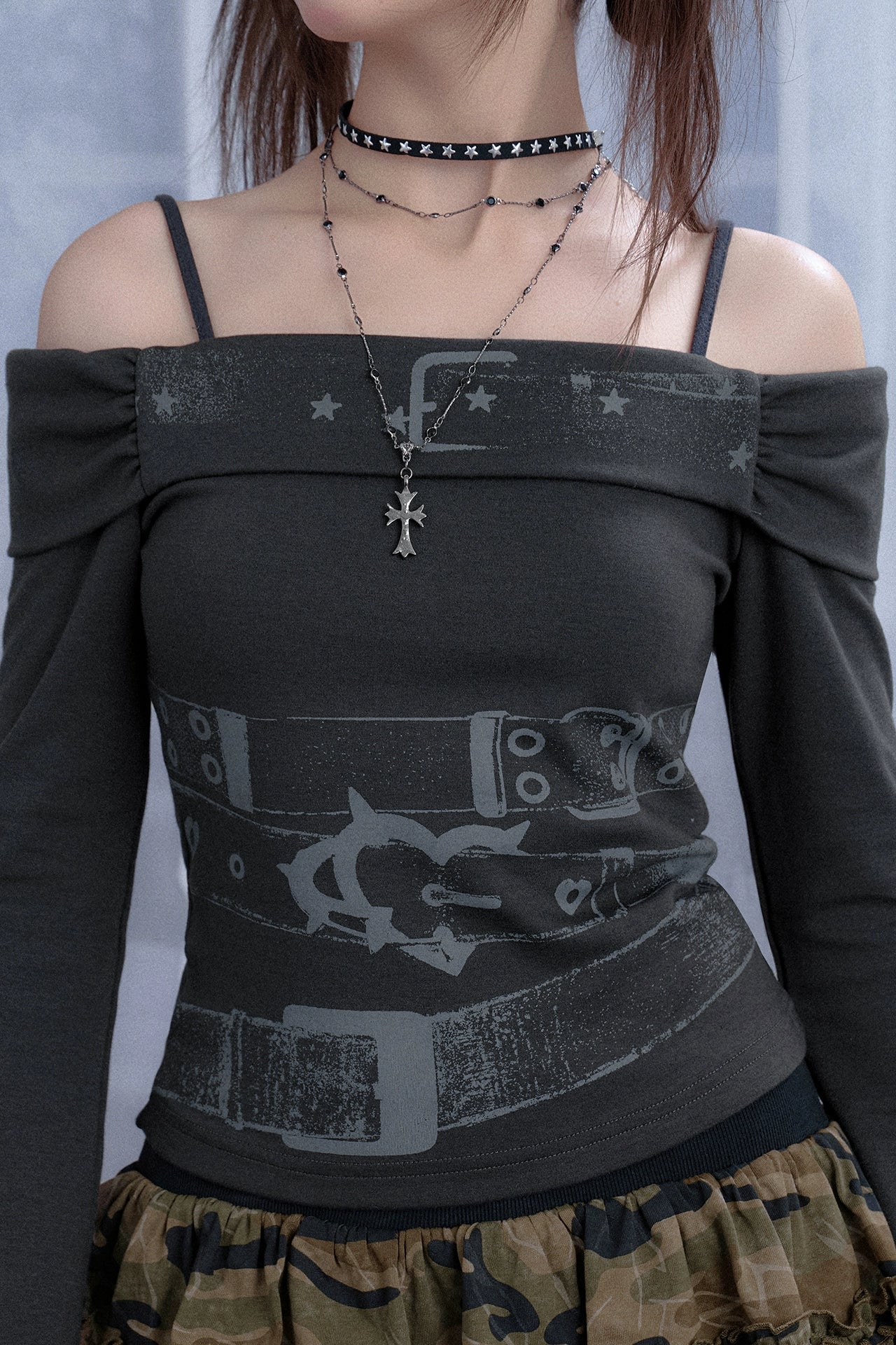 ドラッグシスターオフショルダートップス