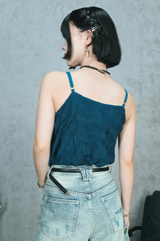 Mode Design Textured Sleeveless Top