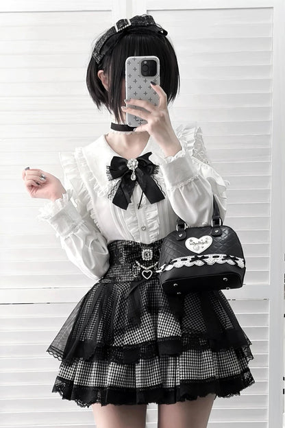 【11月15日予約締切】White Ruffle Trim Lace Sleeve Blouse＋Black White Pearl Bow Tiered Houndstooth Skirt＋Rhinestone Lace Ribbon Brooch