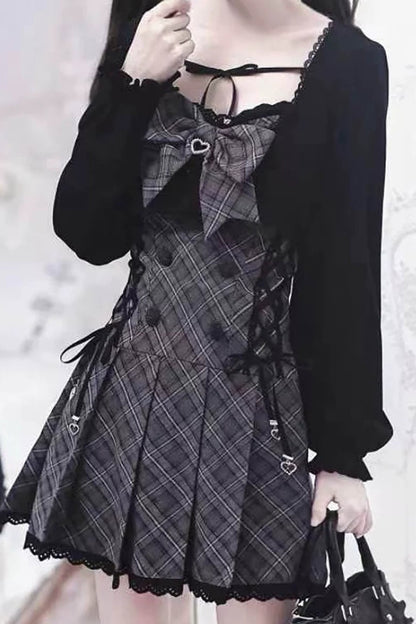 [Termine prenotazione 9/29] Set con abito plissettato a quadri nero e grigio con nastro e charm a cuore + cardigan bolero nero + papillon