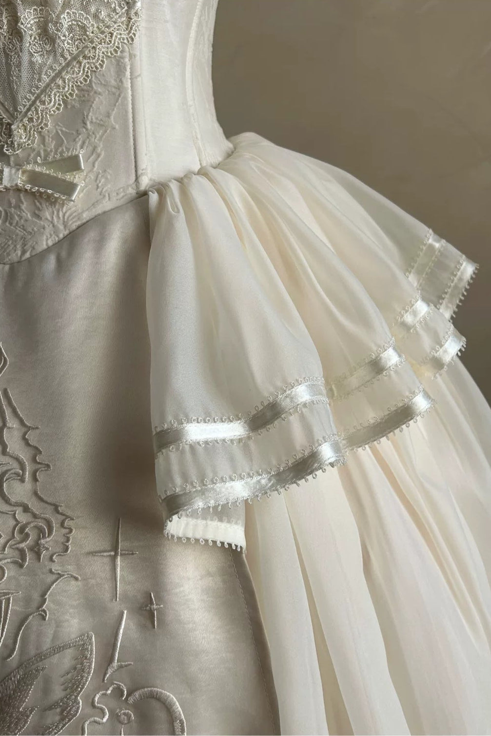 [Pre-order Deadline: May 29] Romantic Embroidered Ribbon Lolita Corset Tulle Dress
