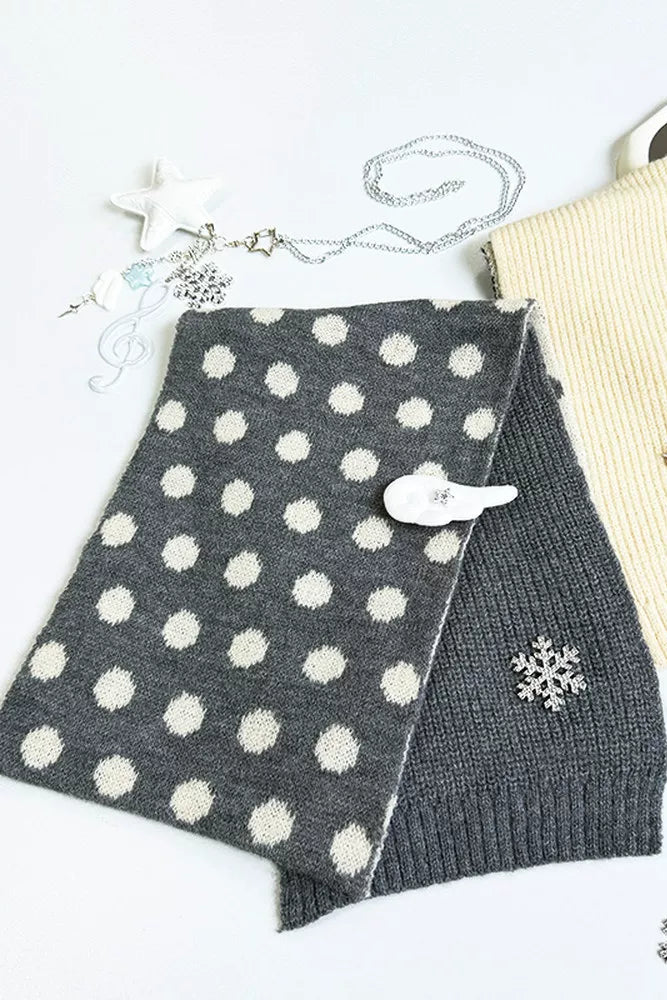 Dotted Retro Knit Scarf