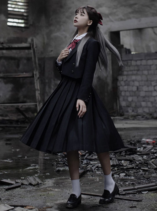 Black Princess College Style Short Jacket + White Shirt + V-Neck Pleated Dress [Pre-order item].