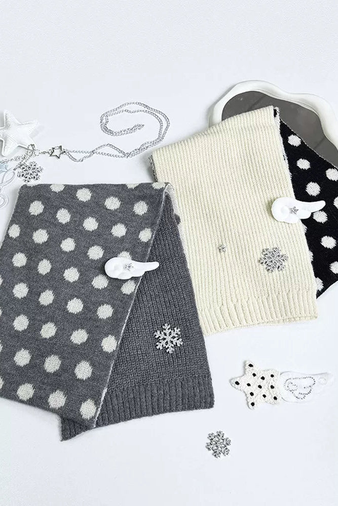 Dotted Retro Knit Scarf