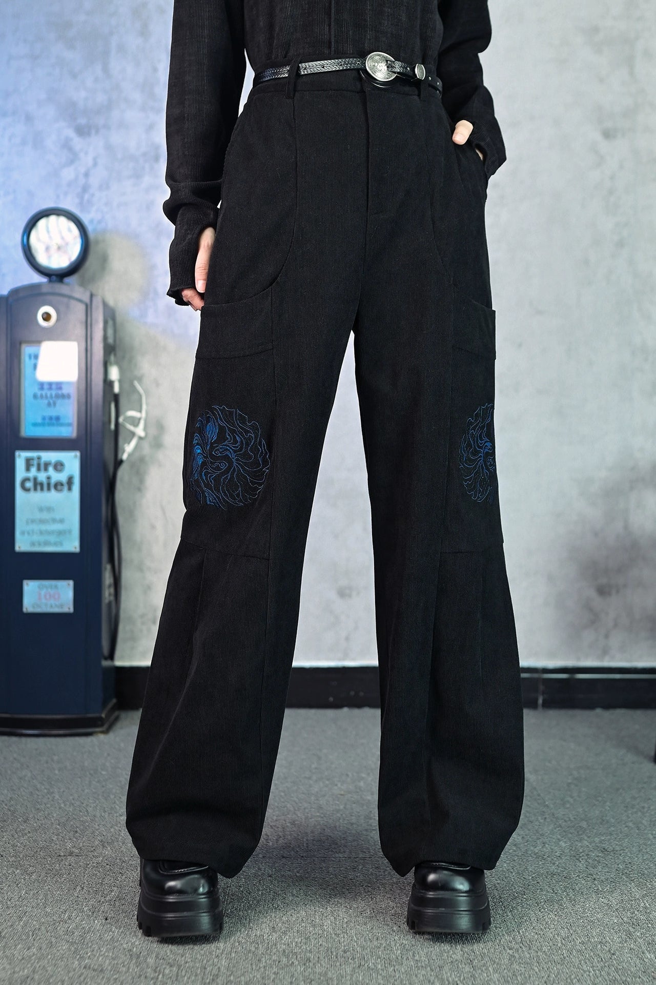 レトロコーデュロイワイドレッグパンツ