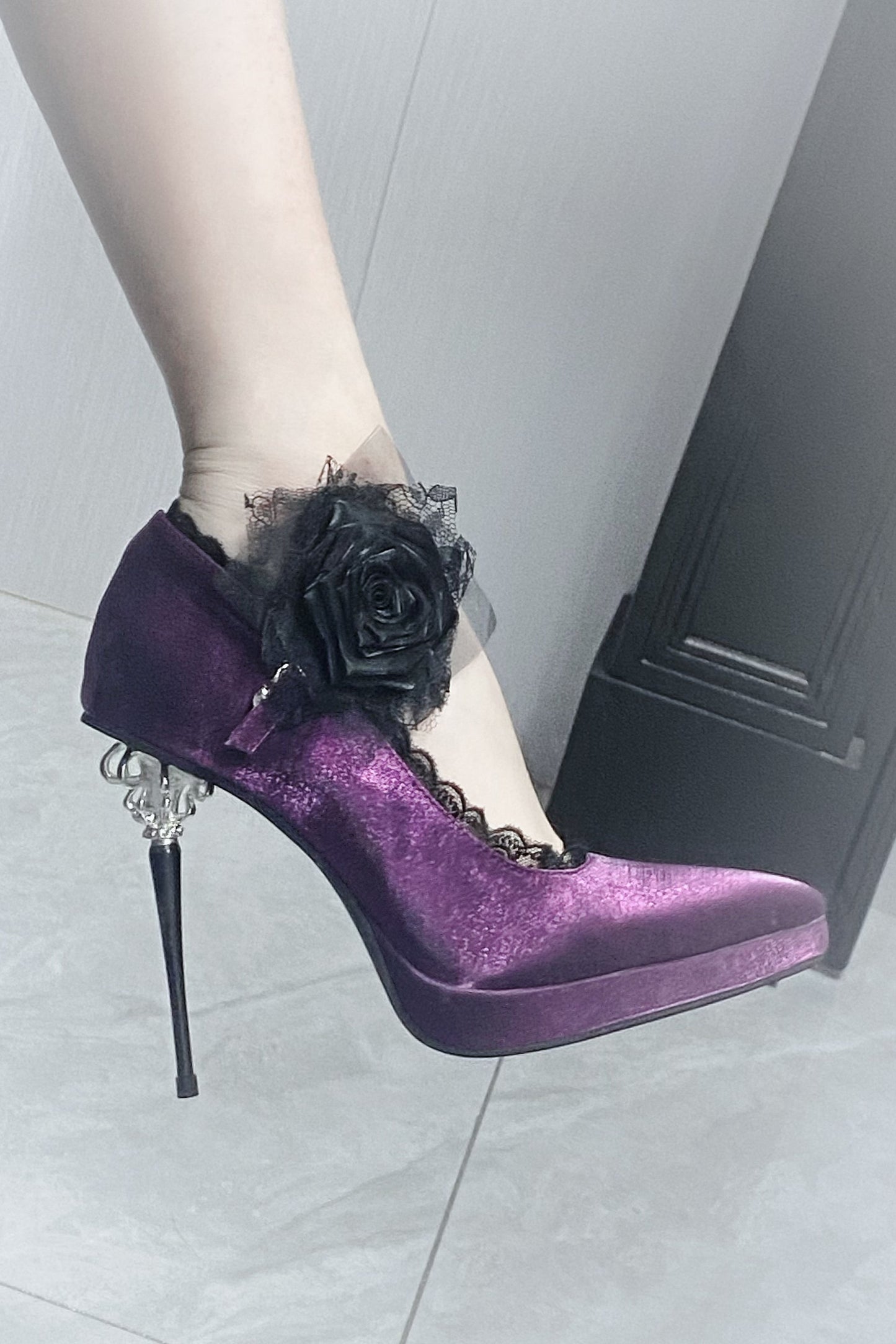 Gothic Rose Pointed Toe High Heels