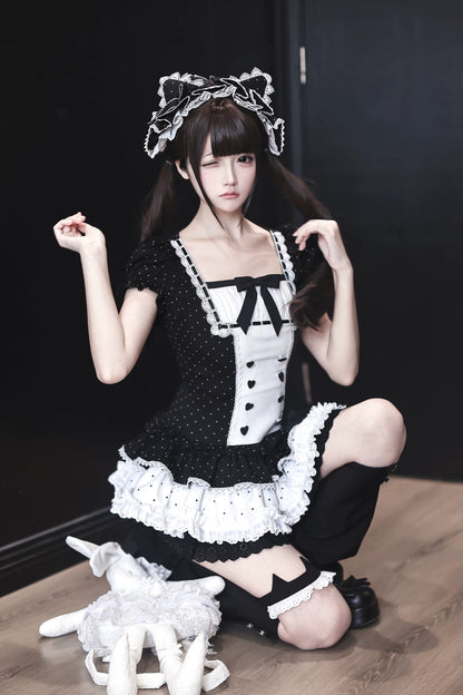 [Pre-order Deadline: June 29] Vintage Black x White Polka Dot Puff Sleeve Tiered Dress