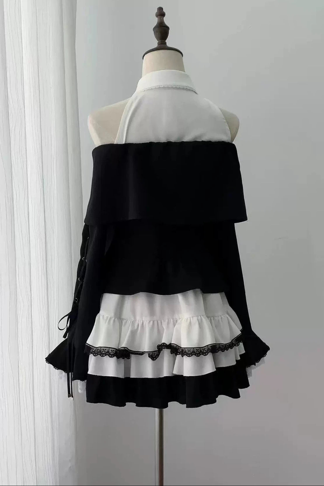 [Pre-order Deadline: October 15] Black Bow Off-Shoulder Lace Flare-Sleeve Jacket + Black and White Lace-Trim Bow Halter Dress with Tie
