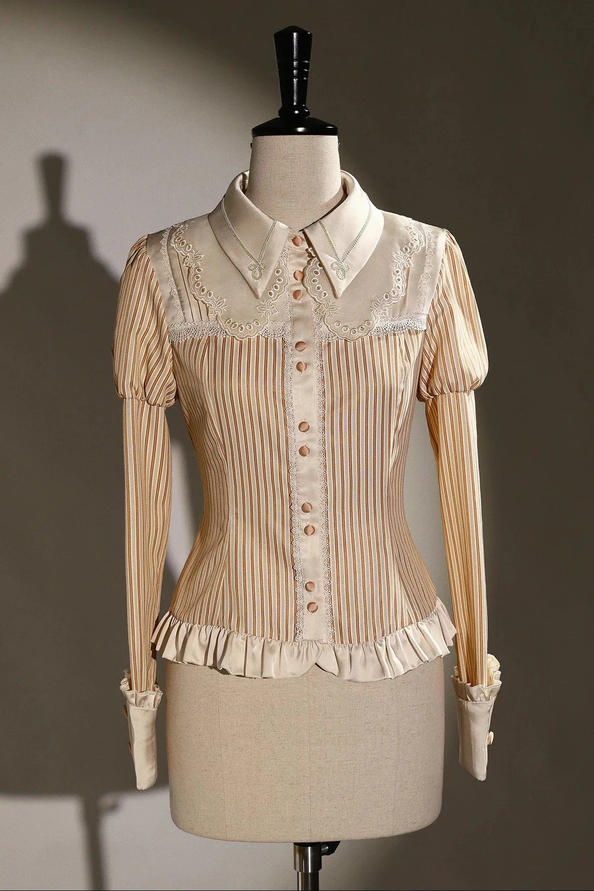[Reservation Deadline: November 6] Beige Striped Short-Sleeve Lolita Shirt with Beautiful Embroidery and a Layered Lace Collar + Pair of Detachable Long Sleeves + Long-Sleeve Shirt (with Detachable Embroidered Collar)