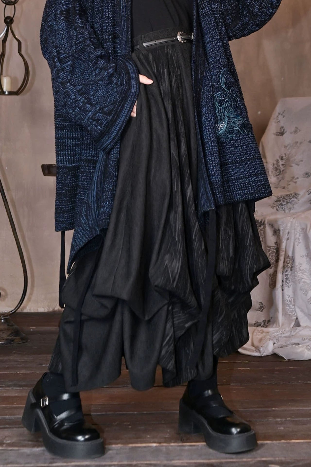 ダークナイトウェーブレトロスカート