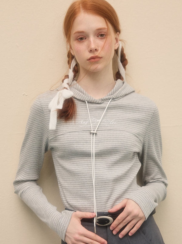 ホワイトフードスリムトップス