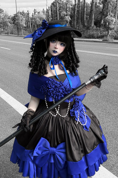 [Vorbestellfrist: 28. Juni] Blau-schwarzes Prinzessinnen-Lolita-Kleid mit Rosenband und freien Schultern + Komplettset + Accessoires (Hut Choker)