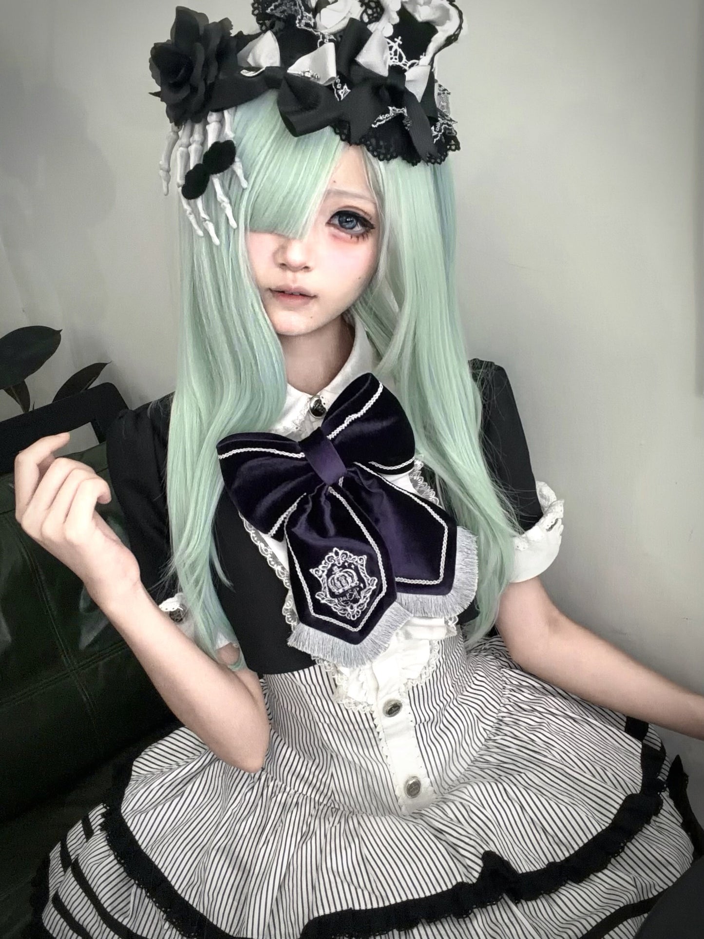 [Pre-order Deadline: March 31] Magical Academy Elegant Crown Embroidery Dress Type A/B