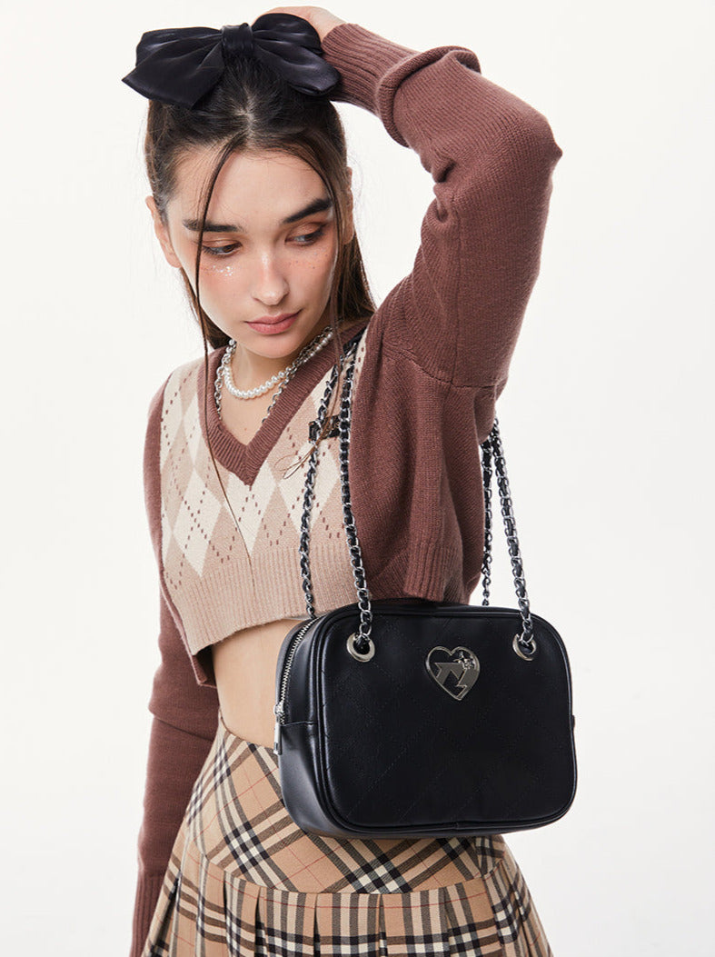 Korea taste metal heart chain leather bag