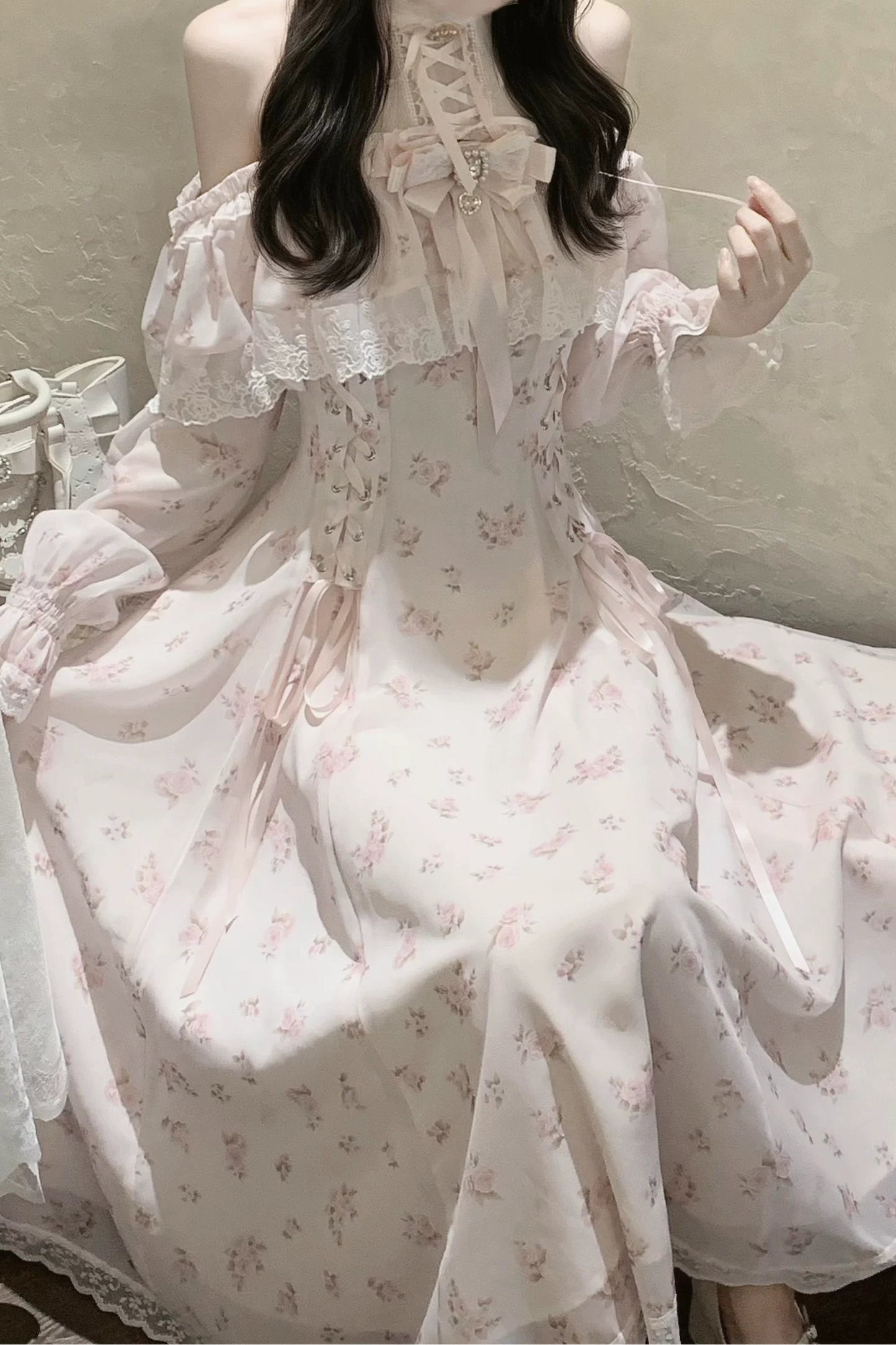 【8月30日予約締切】Pink floral chiffon lace jewel ribbon open shoulder long sleeve dress (short length/long length)