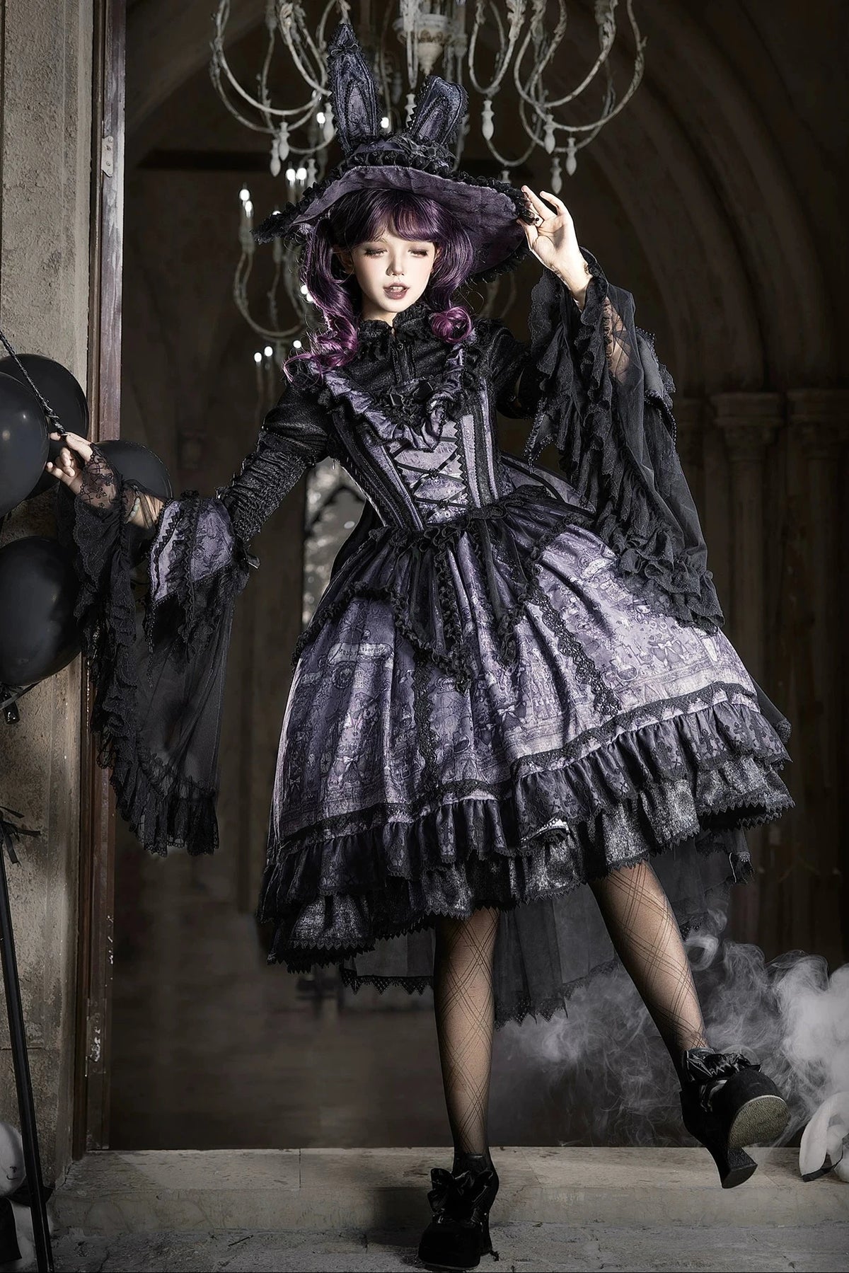 【10月30日予約締切】Purple And Black Gothic Lolita Dress Complete Set [Bunny Ear Hat Version/Witch Hat Version] (Witch Print Bustier Dress + Black Short-Sleeved Blouse + Bat Wing Back Train + Detachable Princess Sleeves)