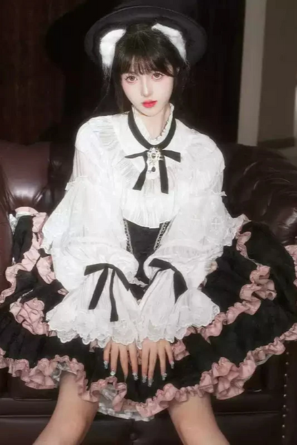 [Reservation product] Gothic lace ruffle ribbon shirt