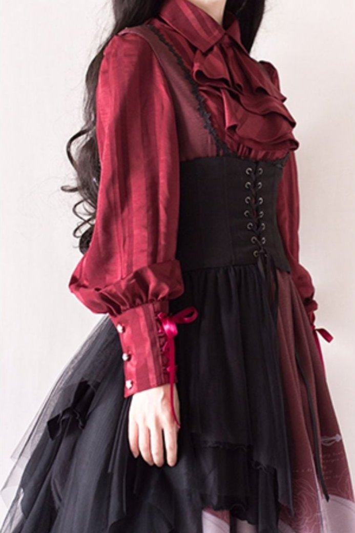 [September 30 reservation deadline] Elegant Gothic Print Lace Suspender Dress