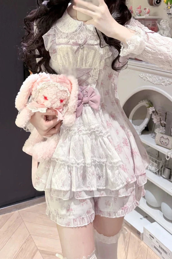 【10月28日予約締切】Pink/White/Black/White 4-Piece Set: Floral Tiered Lace Long-Sleeve Dress + Shorts + Pair of Ribbon Hair Clips + Bow Tie