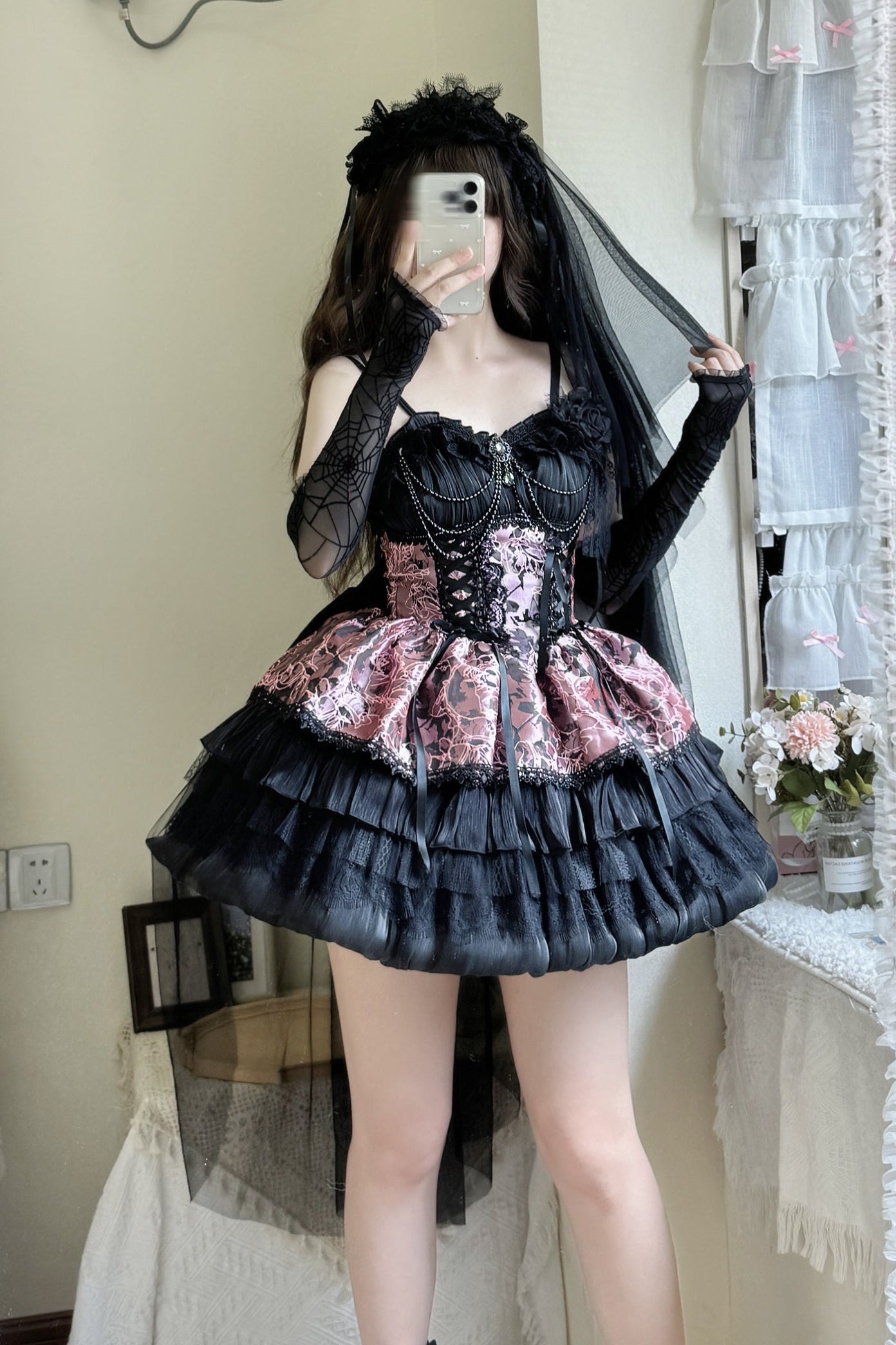 Vestido Lolita con Peto de la Serie Oscura