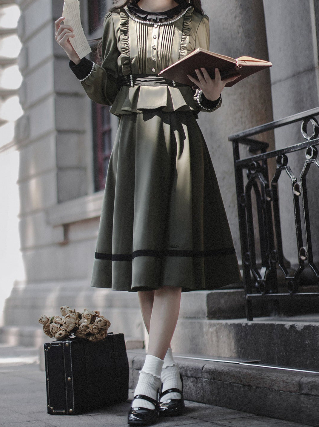 Mist Note Moss Green Suit Vintage Pearl Color Ruffle Top + Skirt + Pearl Waist Belt Ribbon