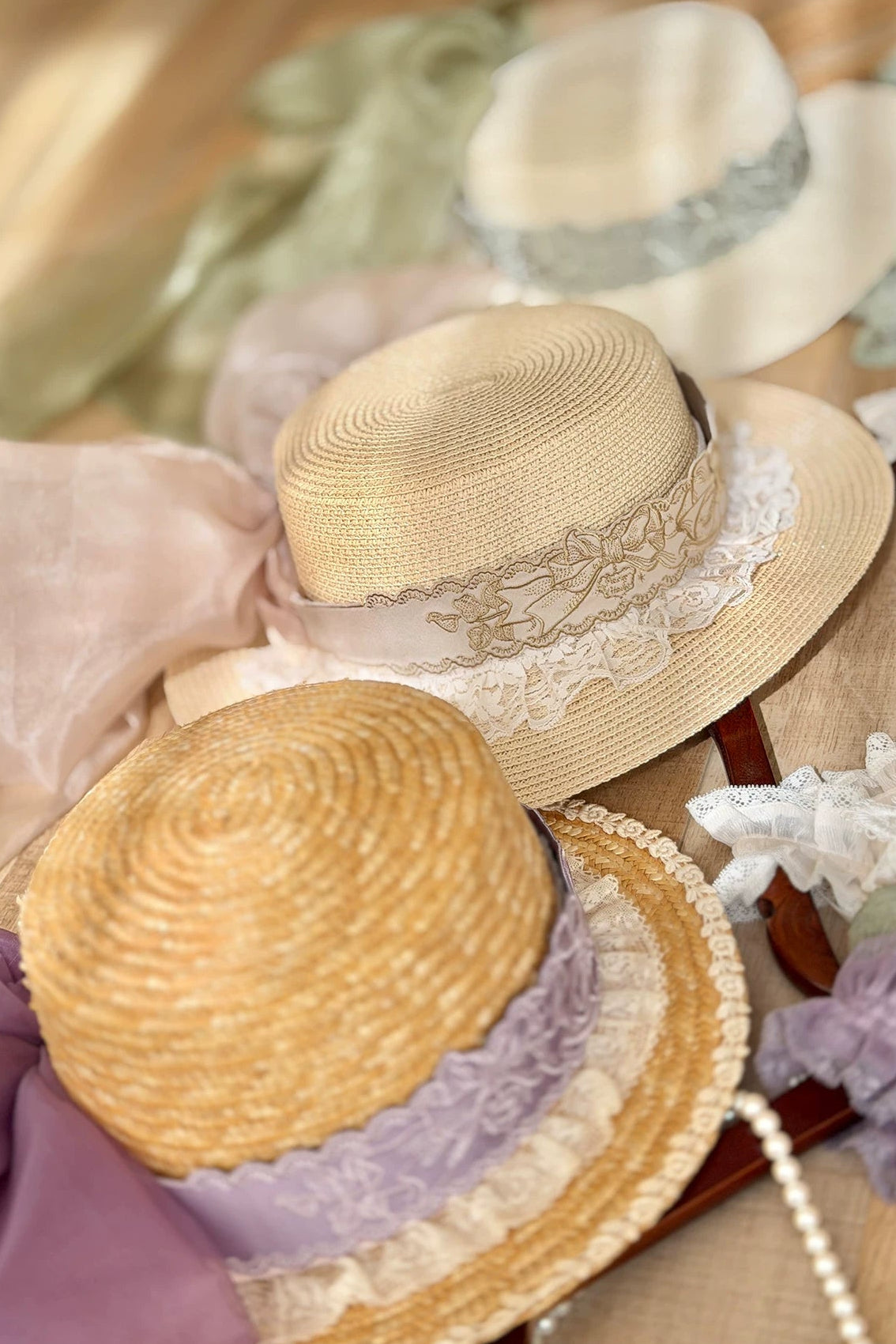 [Pre-order Deadline: July 31] Romantic Sweet Lolita Series Accessories (Flower-Embroidered Waist Ribbon, Corsage with Parfum Emblem, Hair Clip) [Exclusive Sale for Dress Purchasers]