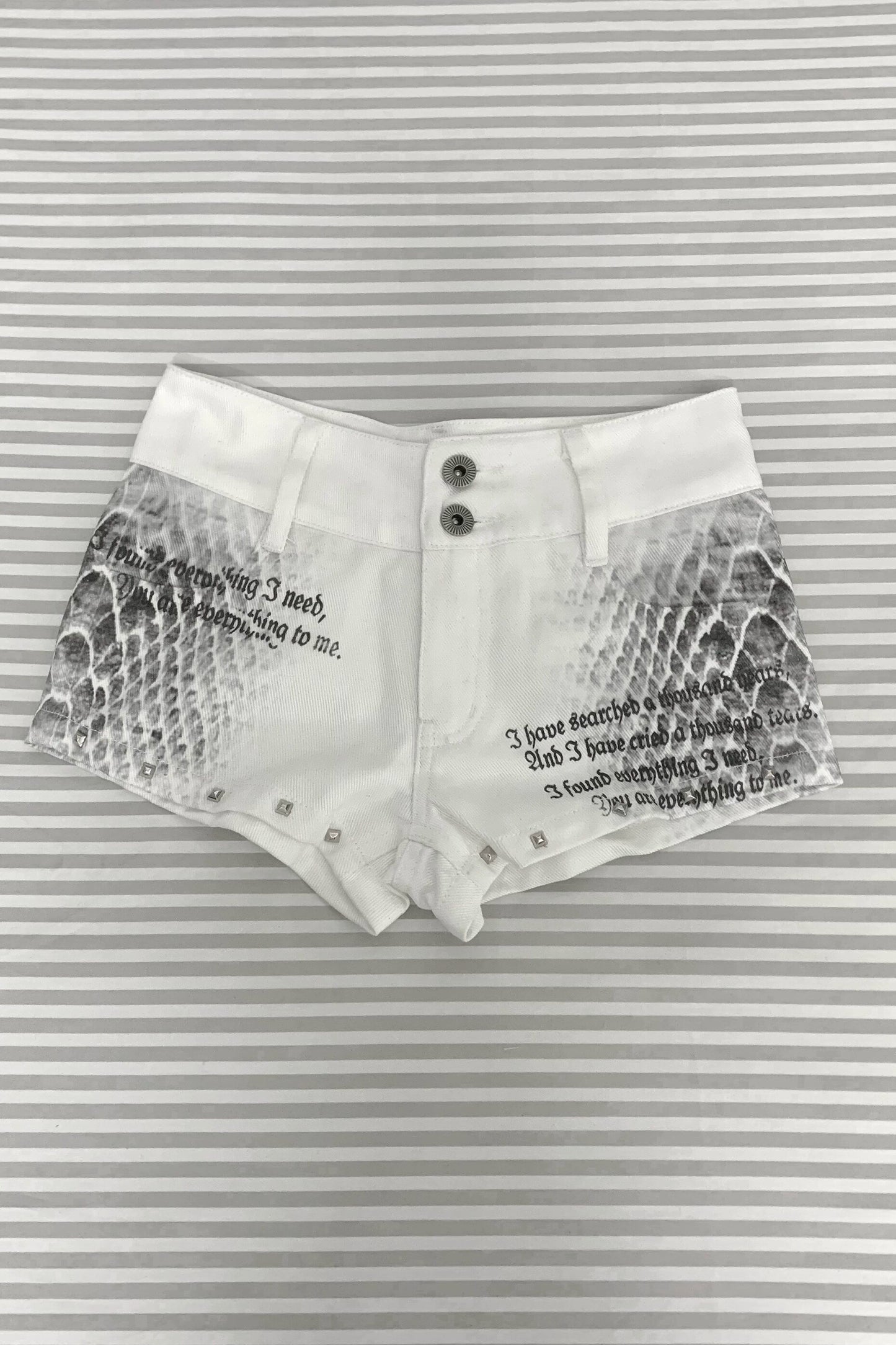 マークサブカルチャープリントスネークパンツ