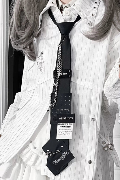 Gestreiftes Mode-Langarmhemd + Krawatte