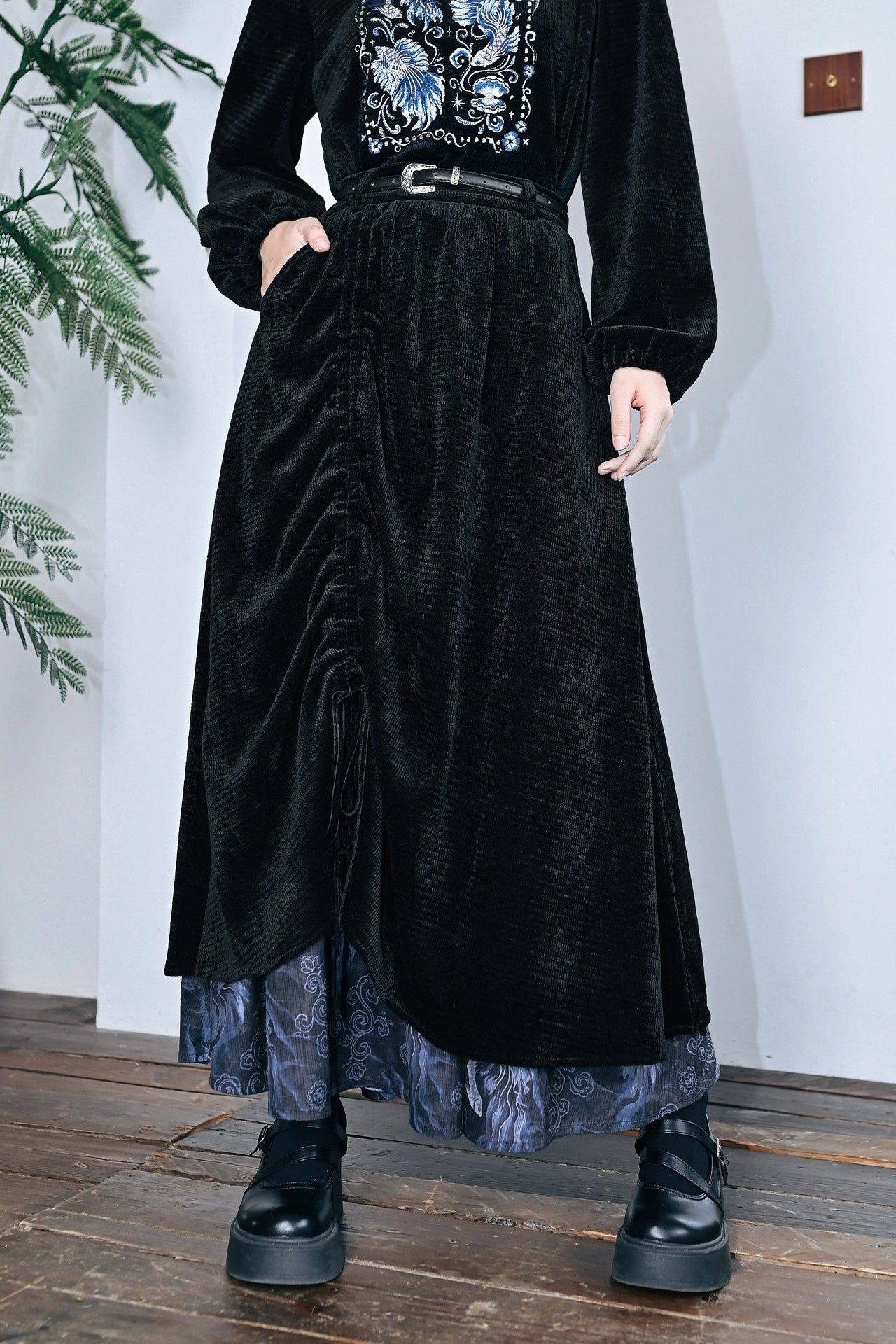 ダークチャイナパッチワークスカート