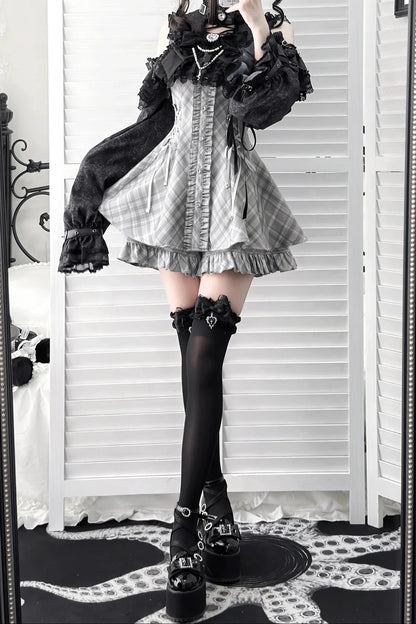 [Pre-order Deadline: October 30] Dark Gothic Black and Gray Plaid Cold-Shoulder Ribbon Lace Dress Set (Including Shorts, Bow Tie, Small Bows*1) + Chain Ribbon Accessories for Sleeves
