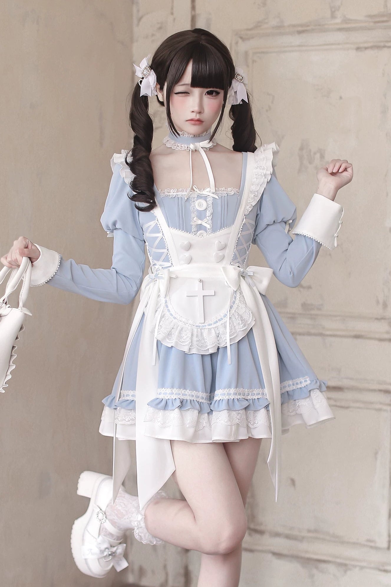 【4月15日预售截止】水蓝色医疗蕾丝交叉围裙连衣裙+项圈