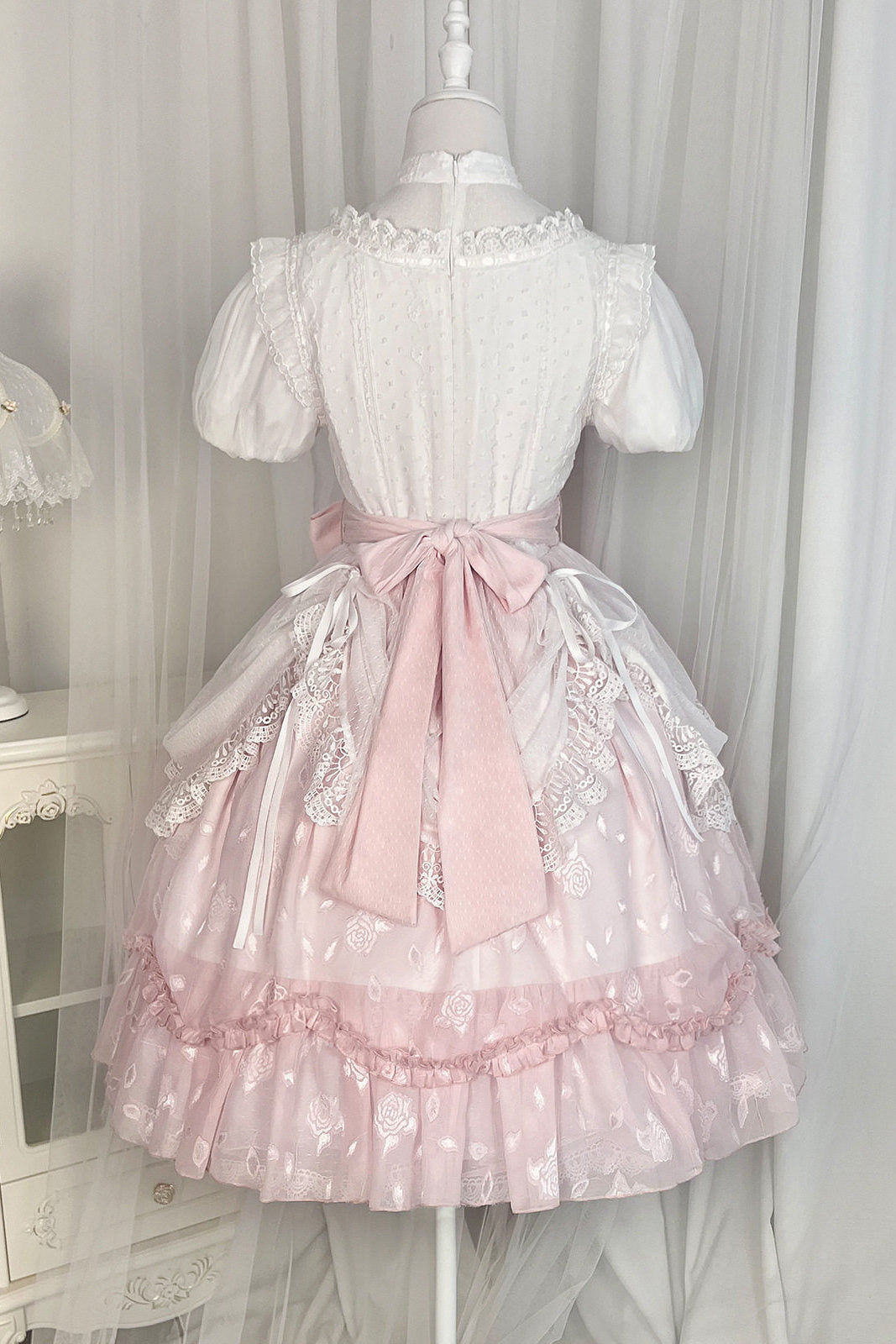 薔薇とチューリップのプリンセスドレス