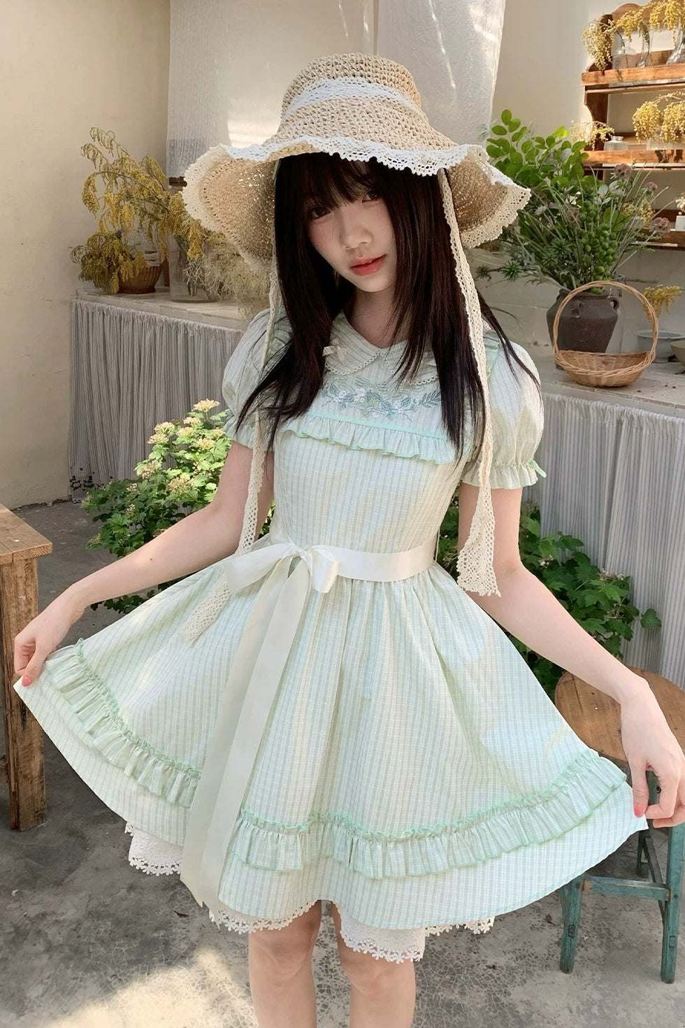 Robe douce à bordure en dentelle