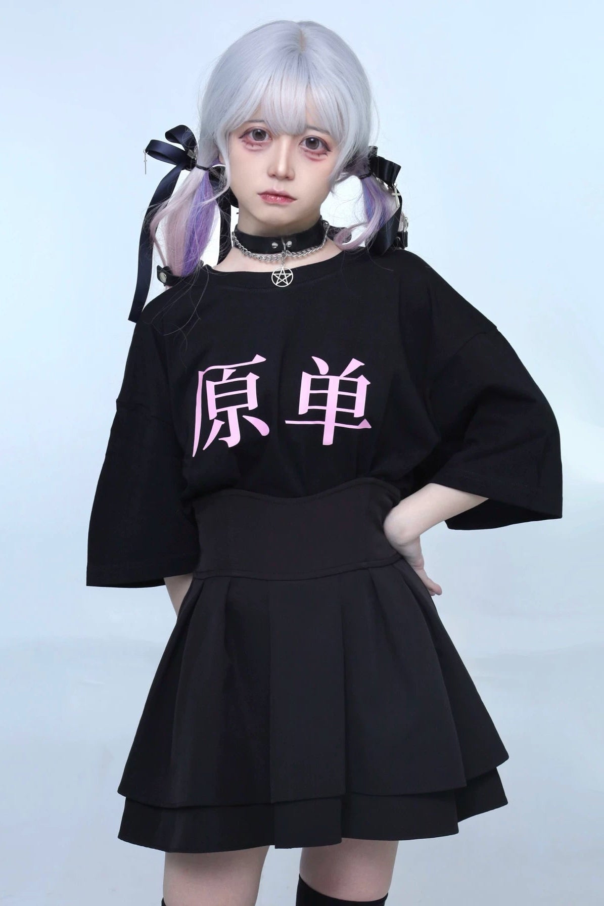 闇堕ちガーリーロゴTシャツ