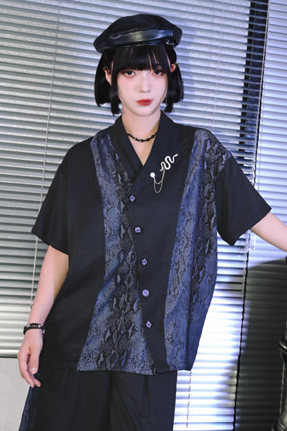 アシンメトリーカラーチャイナスネークプリントシャツ