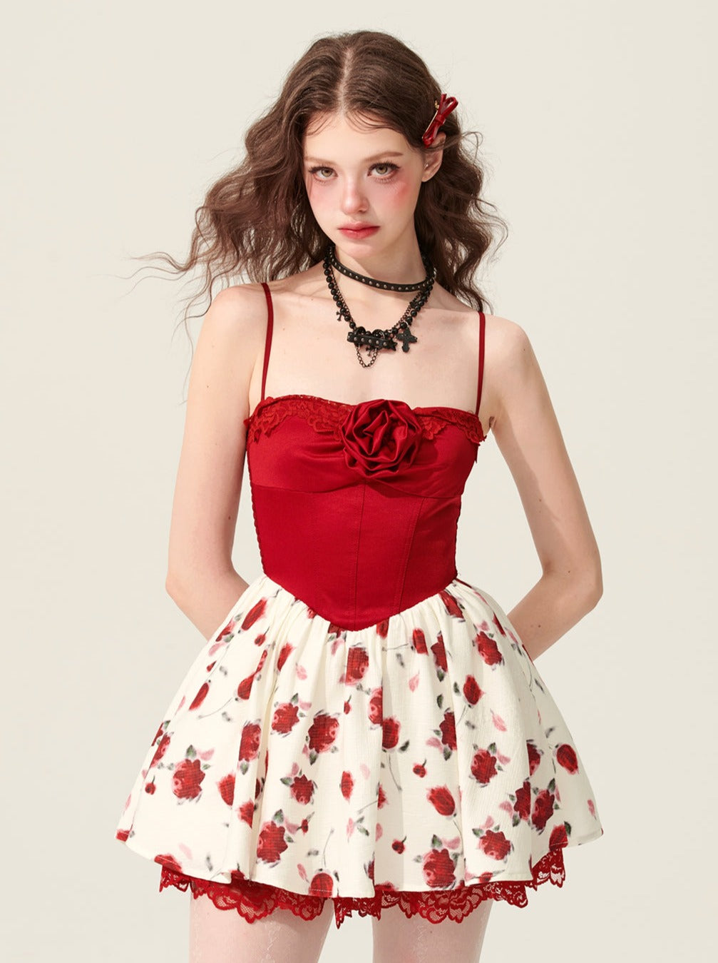 [5월 31일 20시 판매] 덜 눈이 약간 취한 로즈 레드 멜빵 꽃무늬 원피스 여름 푹신한 투투