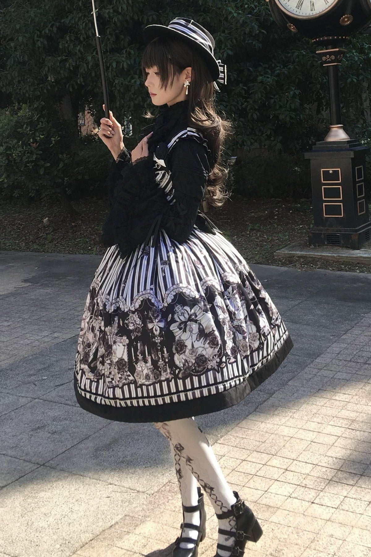 【10月3日予約締切】Black/White Elegant Gothic Puff Sleeve Shirt With Detachable Bell Sleeves And Frill Collar Jabot
