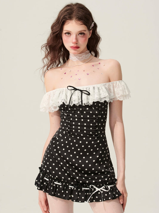 [On sale at 20 o'clock on May 31st] less eyes black mulberry berry one-word shoulder polka dot black dress lace
