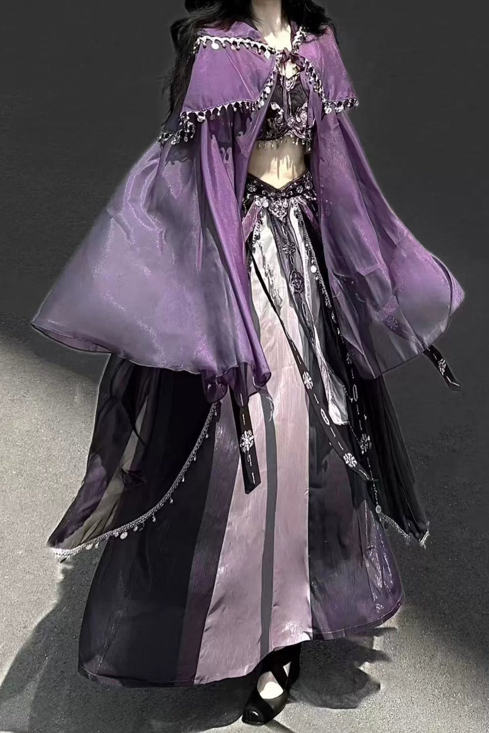 エキゾチックフードマント+チューブトップス+スカート