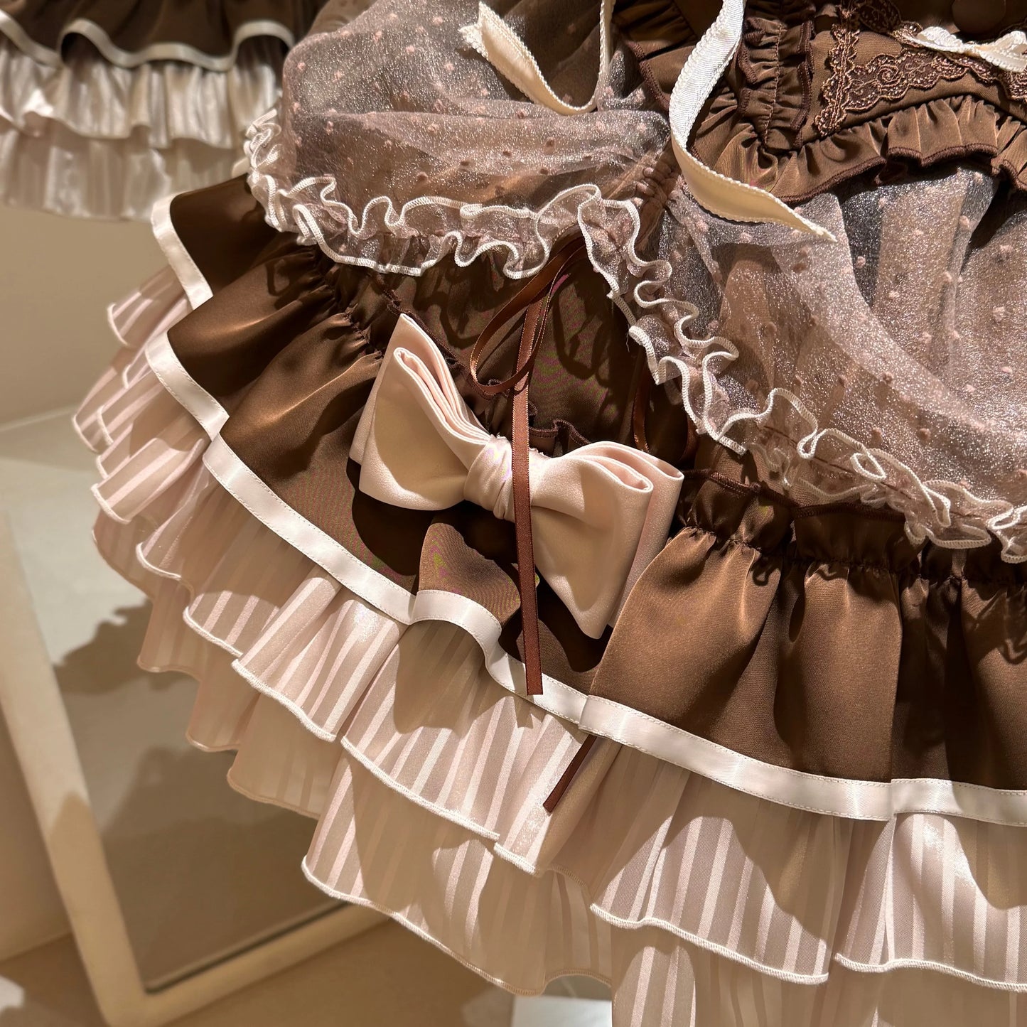 【5月12日予約締切】カフェモカロリータアイドルリボンパフスリーブシャツ＋コルセットチュールプルアップJKSドレスセットアップ