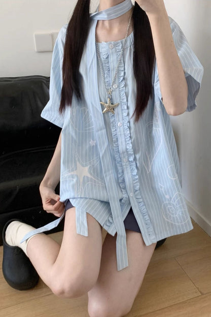 Gestreiftes Strandhemd + ärmelloses Hemd + Overshirt + Rock + weite Hose + Jeansrock