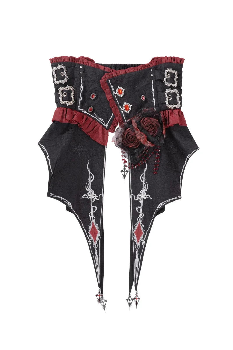 【10月8日予約締切】Ouji Fashion Black Red Gothic Ruffle Prince Lolita Full Set(Jewel Chain Ruffle Jabot Shirt + Rose Accessory Gothic Embroidered Corset Belt + Black Wide-Leg Pants + Rose Beaded One-Shoulder Cape)