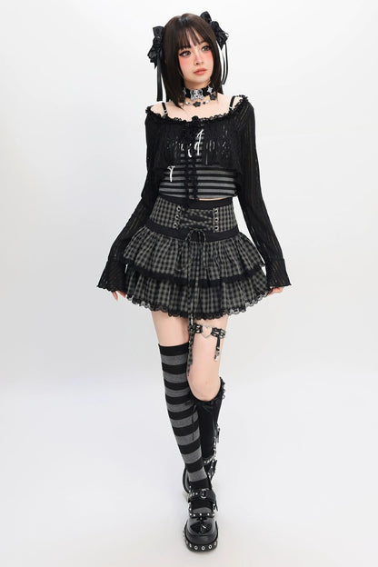 地雷Y2Kダークトップス＋レースアップスカート