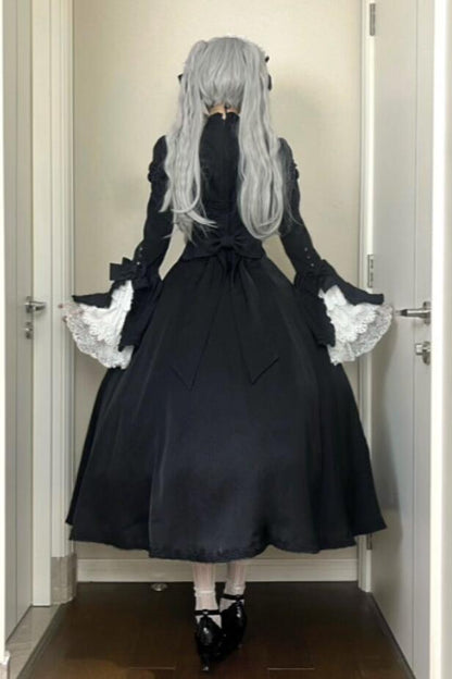 [Pre-order Deadline: November 6] Black and White Gothic Widow Lace Princess Sleeve Faux Two-Piece Long Dress