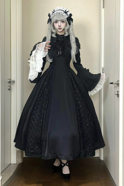 [Pre-order Deadline: November 6] Black and White Gothic Widow Lace Princess Sleeve Faux Two-Piece Long Dress