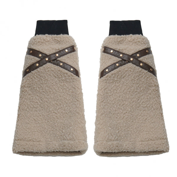 ヘーゼルナッツベルベットウールコート+チェックスカート+トップス+レッグカバー