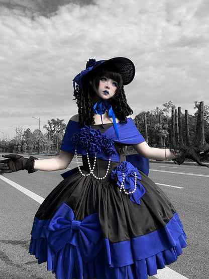 [Vorbestellfrist: 28. Juni] Blau-schwarzes Prinzessinnen-Lolita-Kleid mit Rosenband und freien Schultern + Komplettset + Accessoires (Hut Choker)