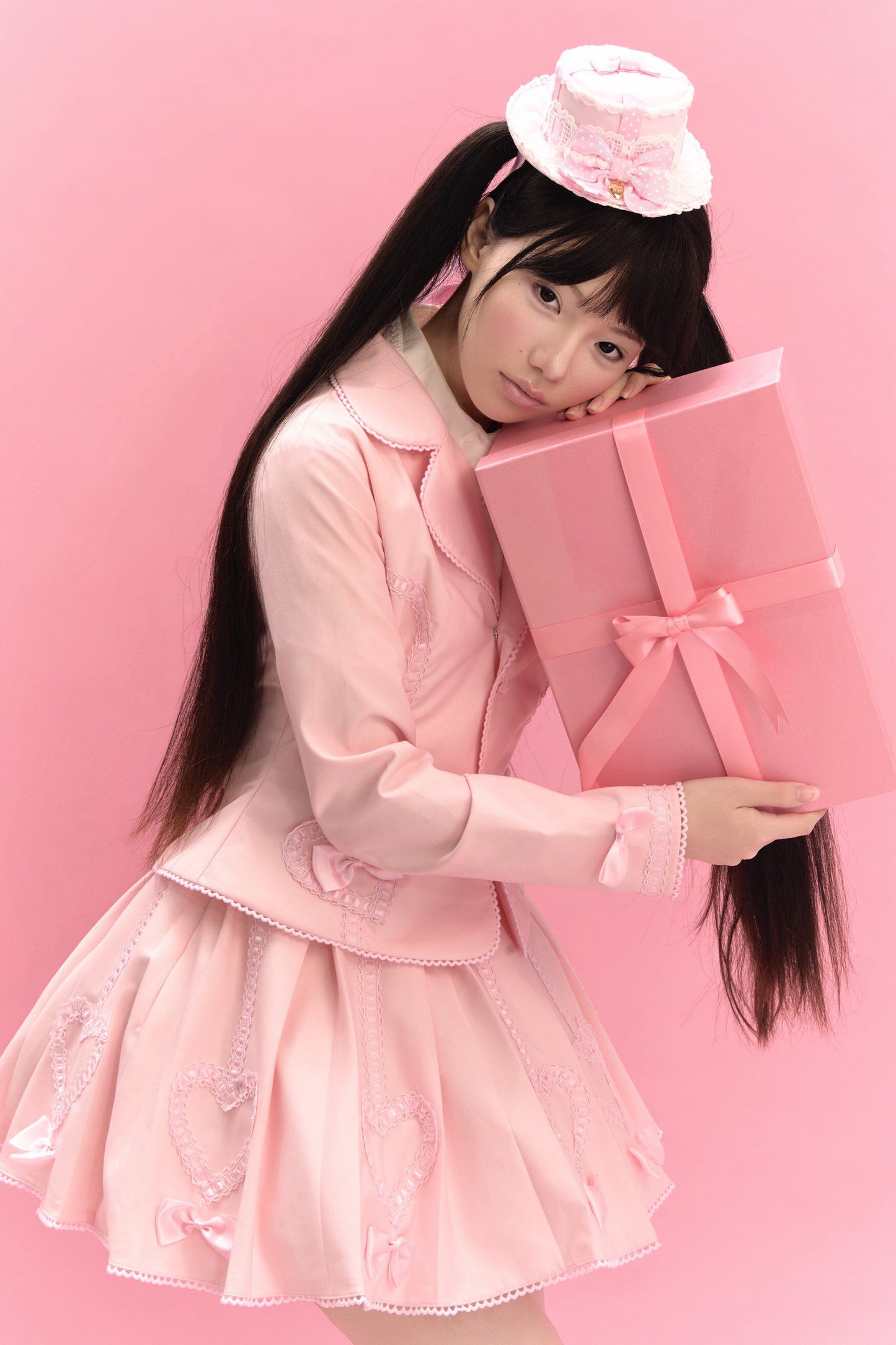 [Pre-order Deadline: June 28] Pink/Gray Vintage Lolita Heart Ribbon Tailored Jacket + Skirt + Tie
