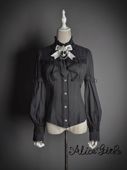 【2月23日予約締切】ドーンブレイカーゴシックフリルスタンドカラージャカードリボンシャツ