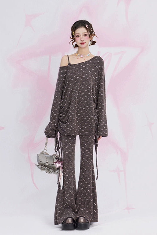 オフショルダートップス＋キャミソール＋フレアパンツ＋ショートパンツ